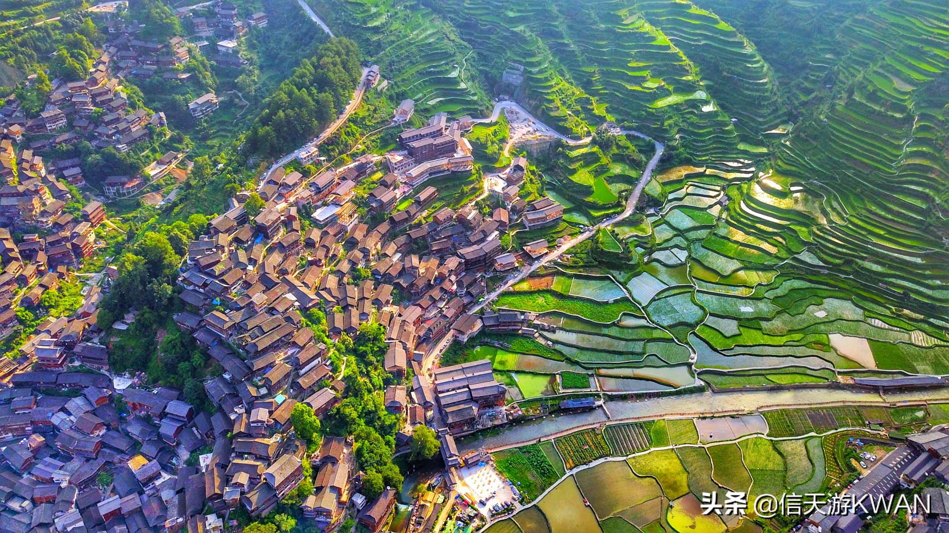 余秋雨关于西江千户苗寨的名句,西江千户苗寨以美丽回答一切