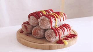 一根热狗的价格,做好的热狗一般地摊卖多少钱一根