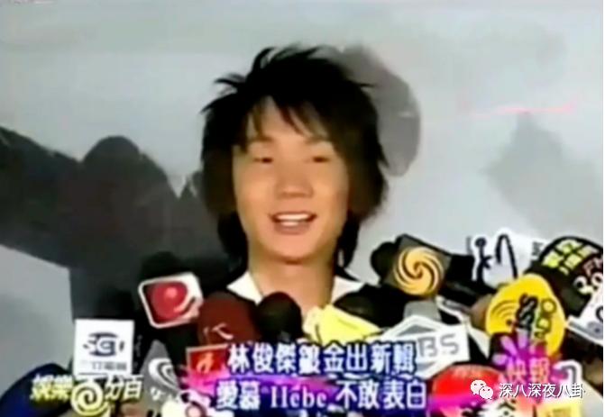 半年换3个妹子，但我依旧是纯情boy？