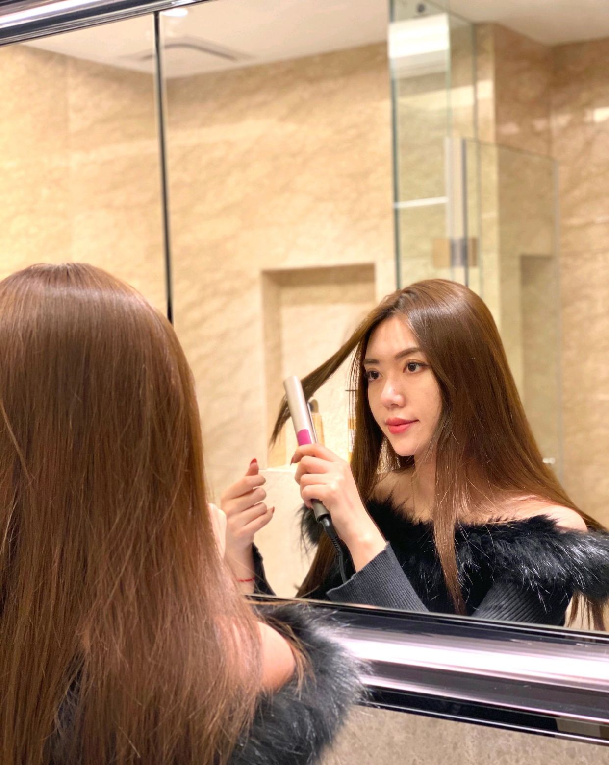 洗完头发炸毛做柔顺好还是拉直,头发碎发多炸毛适合拉直还是柔顺