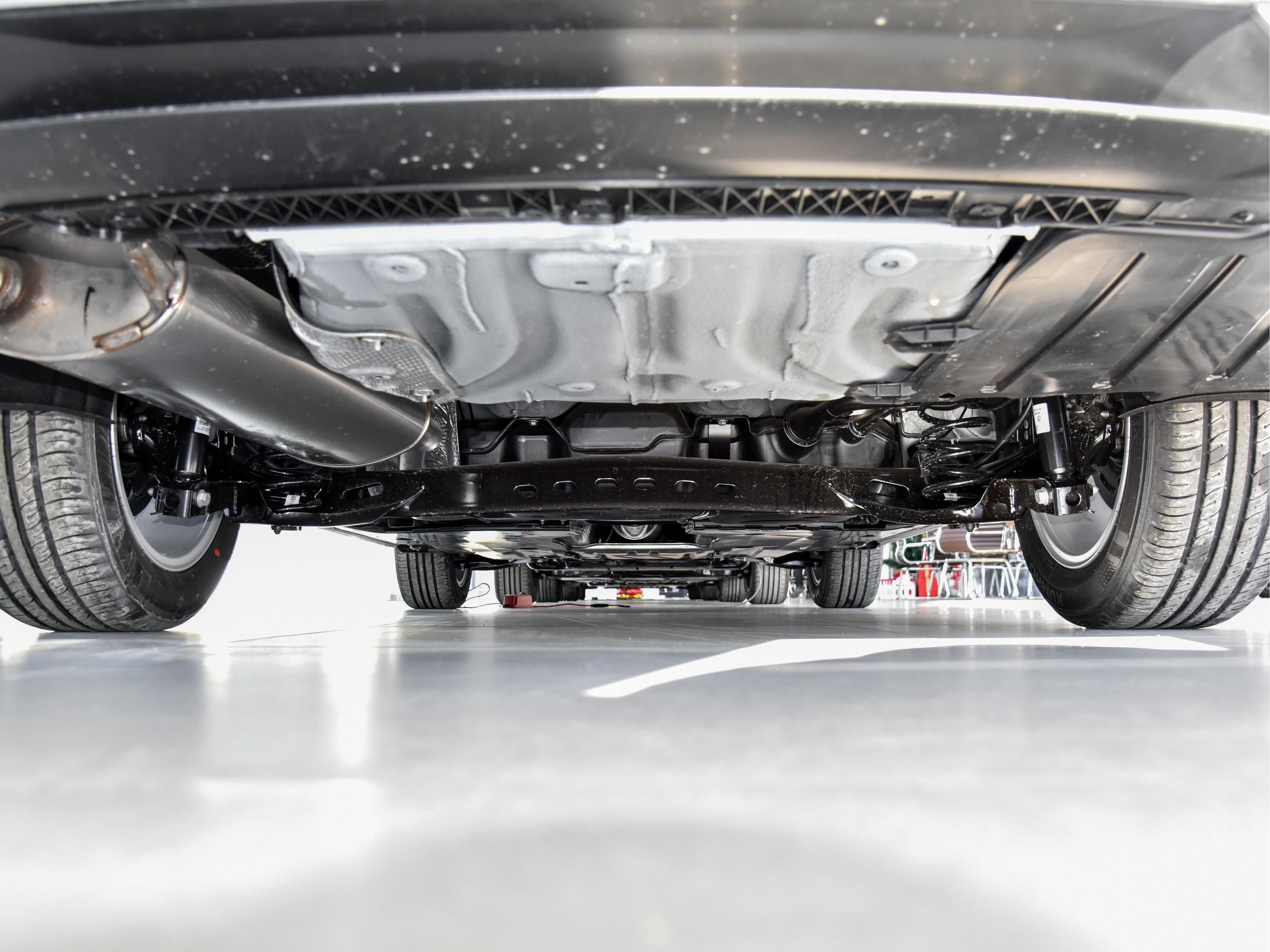 宝来1.5t2024款朗逸1.5t选哪个,朗逸同价位的国产车