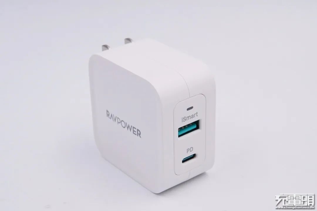 iphone13到底该不该买原装充电器,iphone13有没有充电器