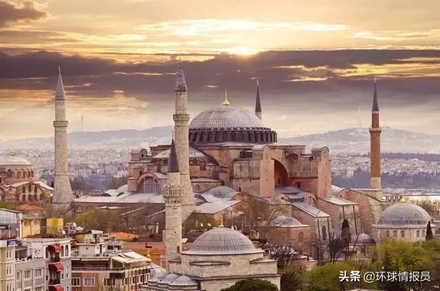 希腊收复拜占庭,希腊占领特洛伊城的神话故事