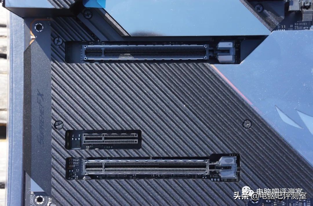 华硕rogmaximusxiii双卡,华硕rogmaximus主板对比