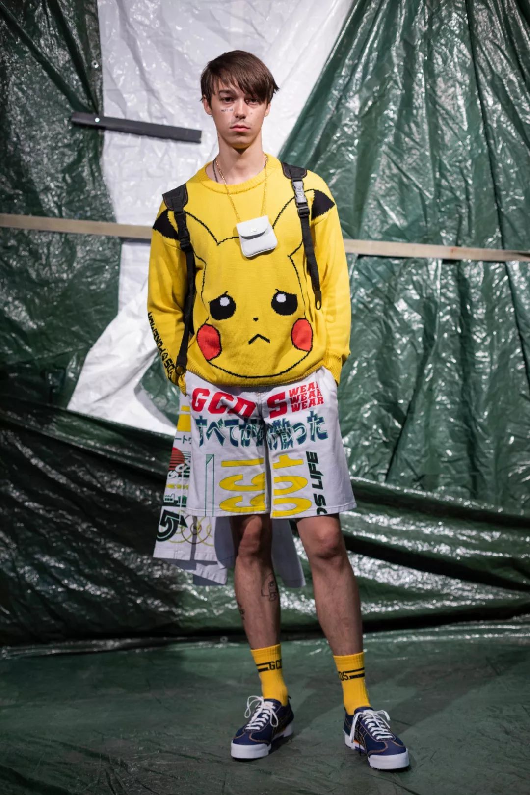 大侦探皮卡丘冬季穿搭,陪女生去看电影需要准备什么