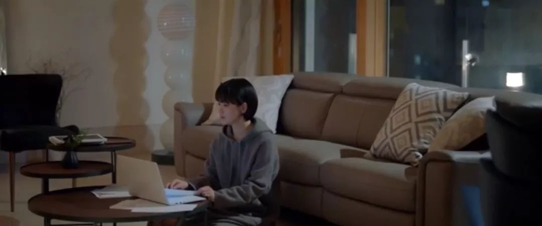 比起《男朋友》剧情,宋慧乔的大衣和高领衫更值得看!