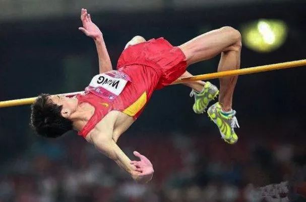 “大神穿多威”算不算跑圈谣言？