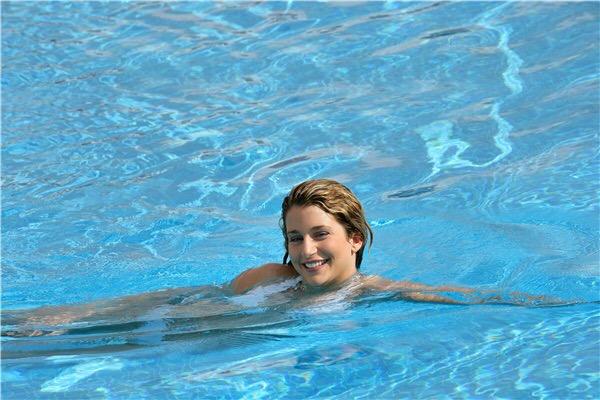 经期运动健身的危害,姨妈快来了可以健身运动吗