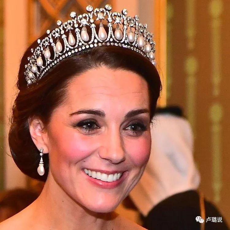 英国女王戴过的皇冠是什么牌子,皇冠有多优雅