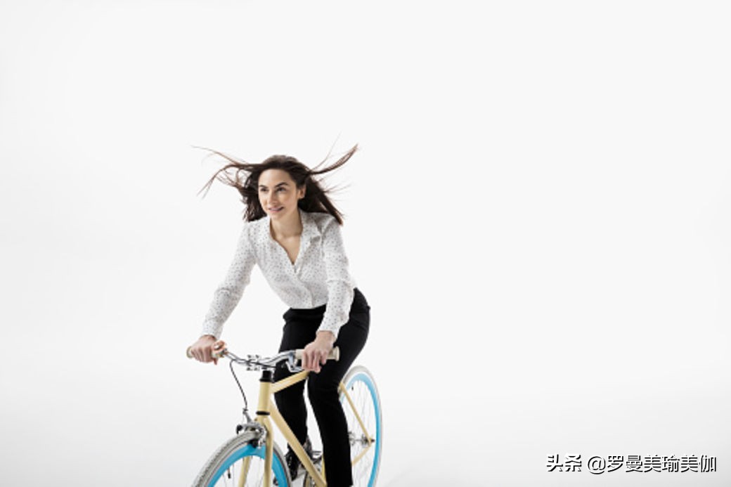 怎么瘦肚子和腰上赘肉最快教程,怎样瘦肚子和腰上赘肉动作视频