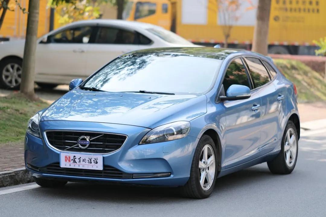 15款v40沃尔沃二手,二手沃尔沃v40多少钱
