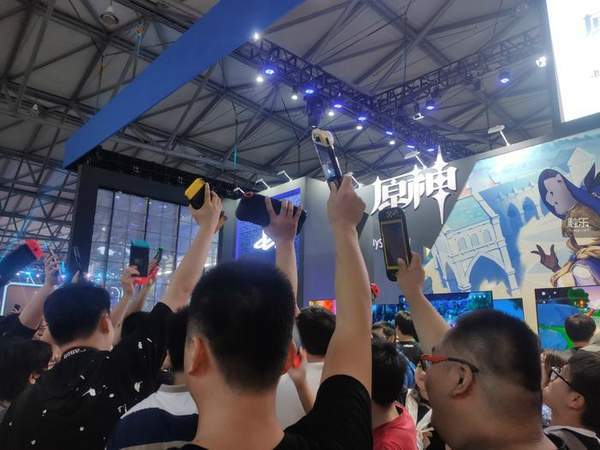 原神真的是很值得玩的一款游戏吗,原神这款游戏基本上都是玩什么