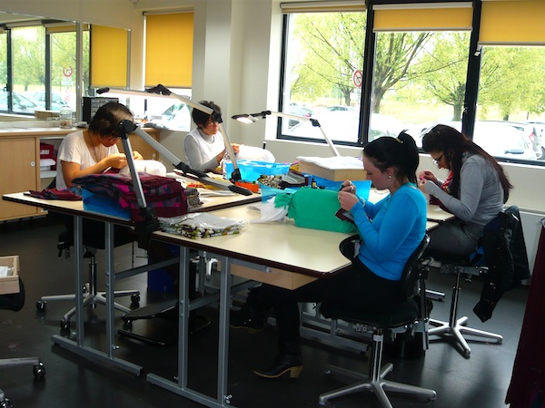 爱马仕丝巾一条,爱马仕丝巾如何成为第一的