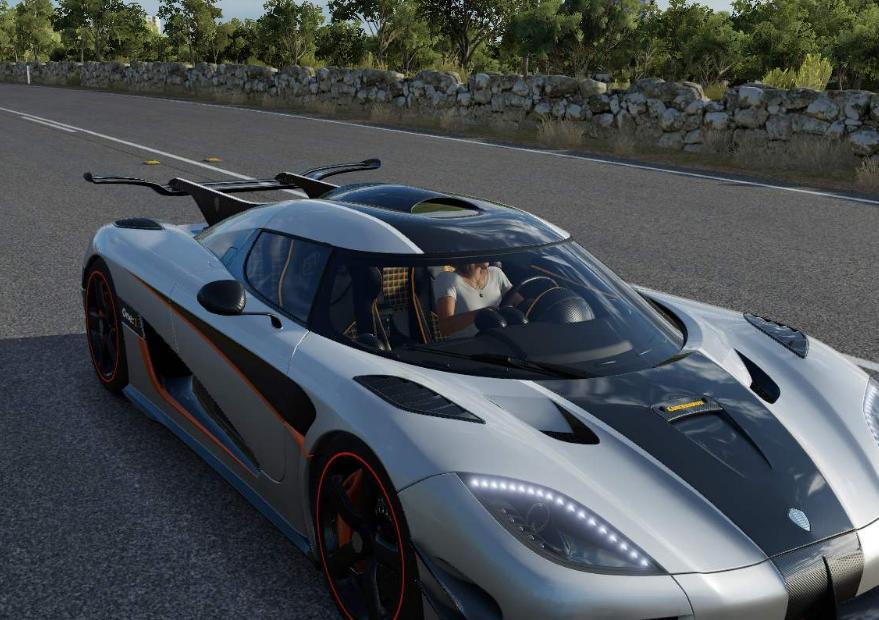 2650万超跑被网红租下，租金一天5位数只为拍照，网友：让人恶心