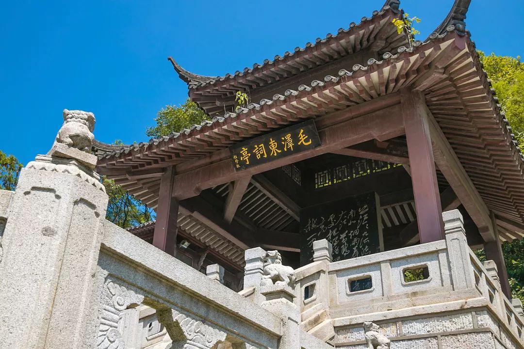 武汉人一般去不去黄鹤楼,武汉人为什么要去旅游呢