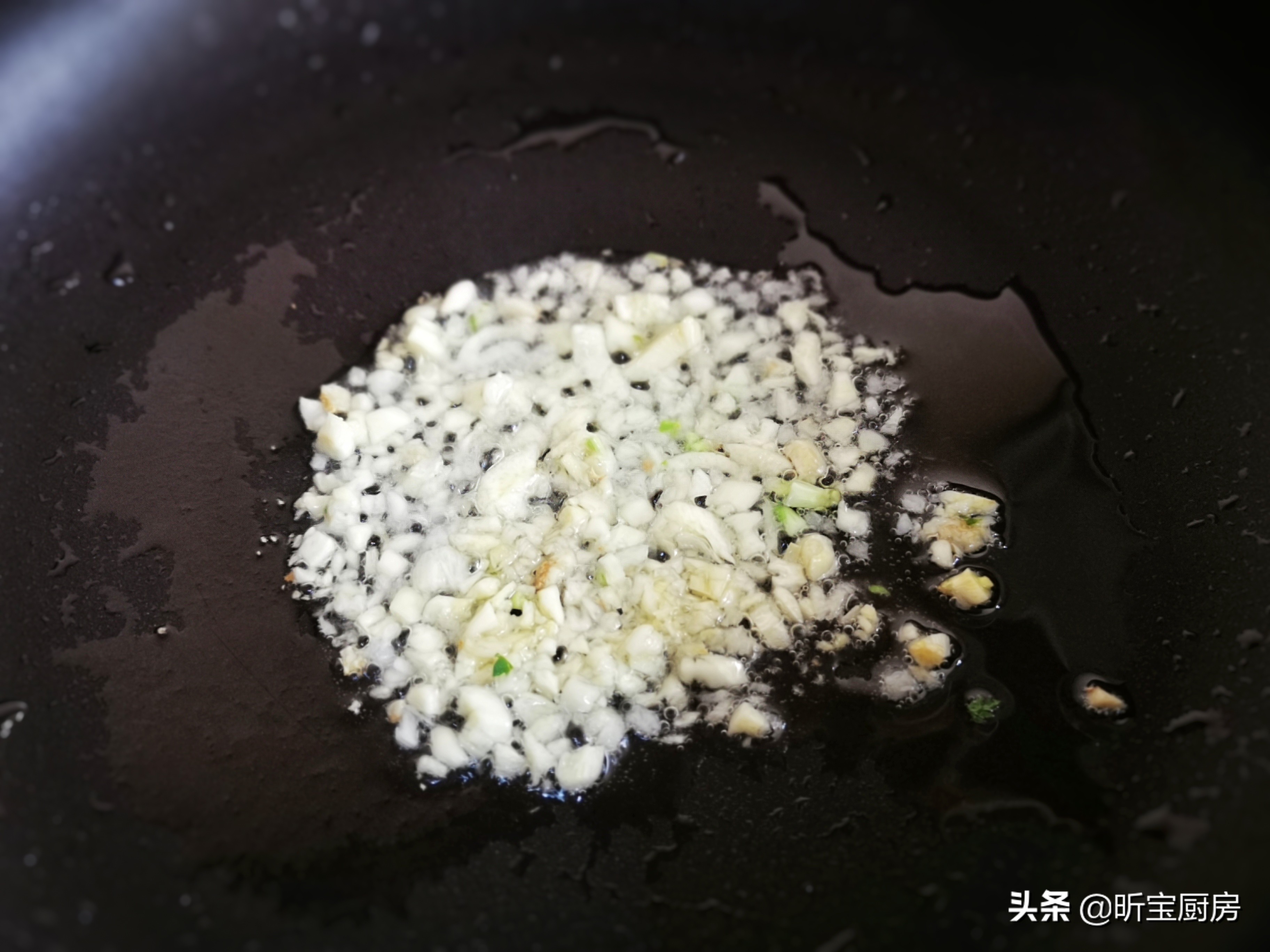 对睡眠有帮助的食物菜谱,失眠最怕皇帝菜