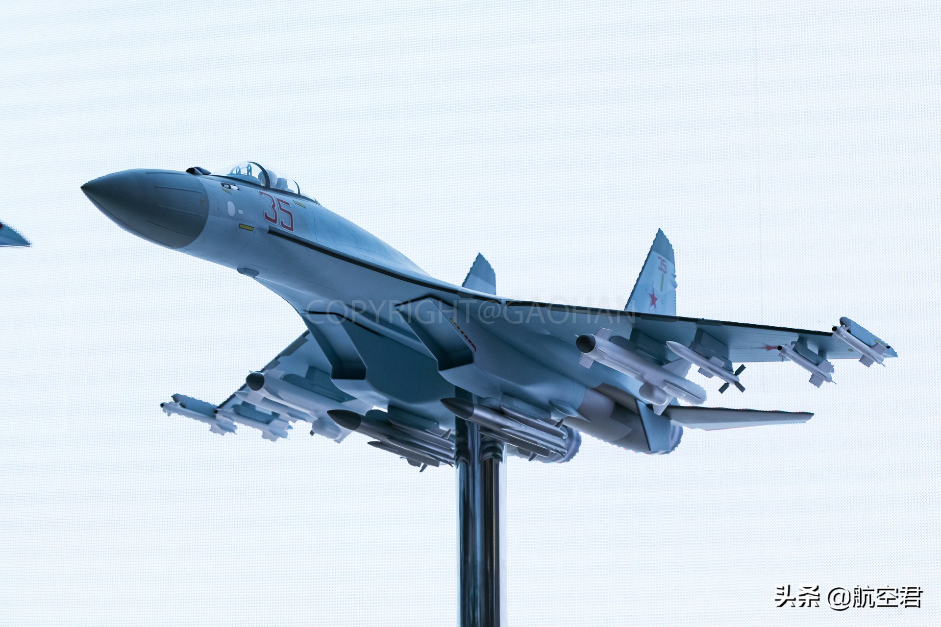 先进中程空对空导弹,空中武士鹞式战斗机