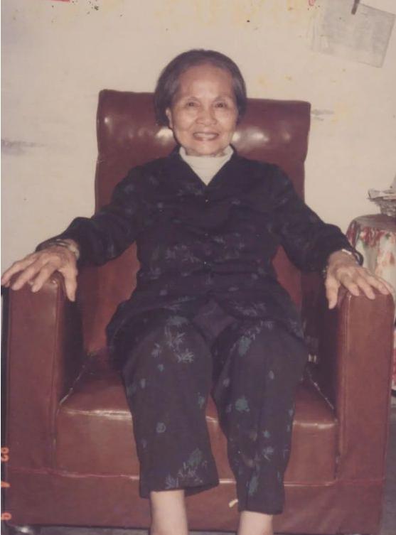 云浮红色记忆｜范桂霞：曾陪周恩来在香港养病