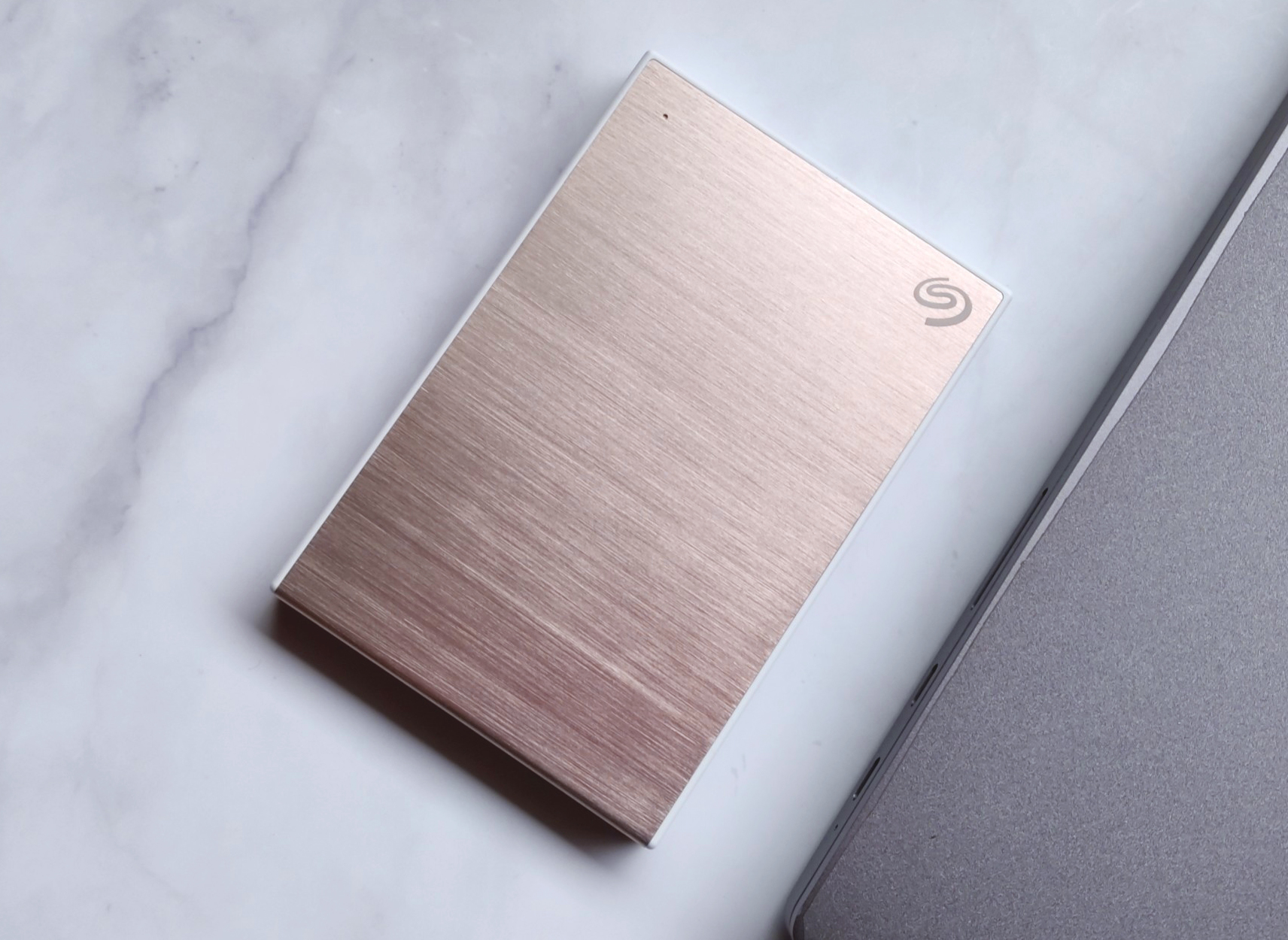 希捷1000g移动硬盘评测,希捷加密硬盘铭系列