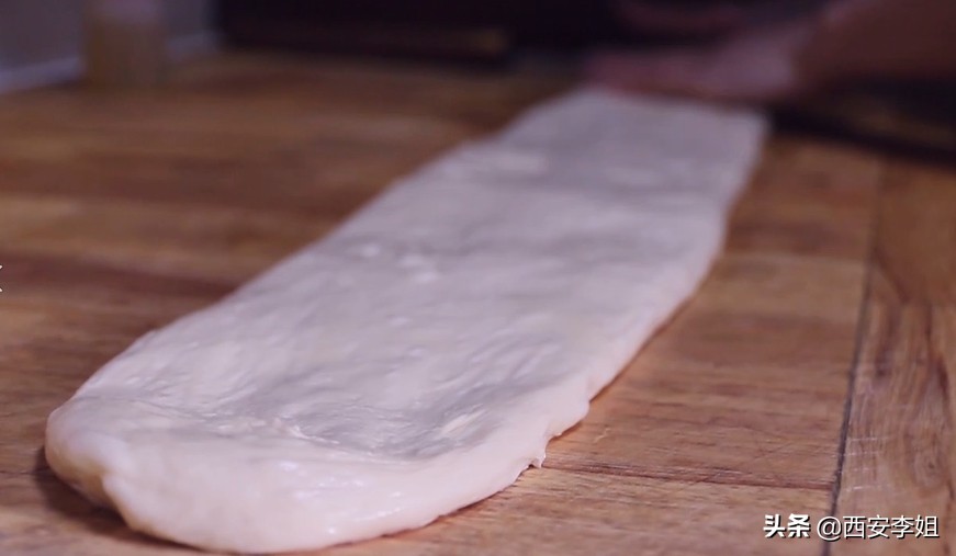 李姐炸油饼的家常做法,李姐做油条的最简单方法