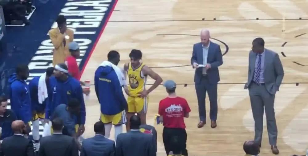 巴克利调侃詹姆斯戴维斯,巴克利嘲讽勇士