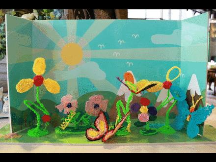 能给圣诞老人换衣服?这个圣诞嘉年华在搞什么名堂?!