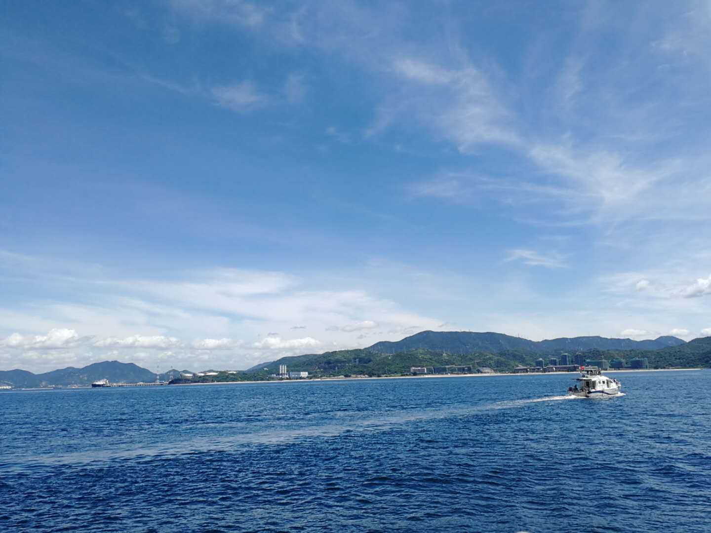 适合夏天的宝石颜色,颜色偏冷的宝石