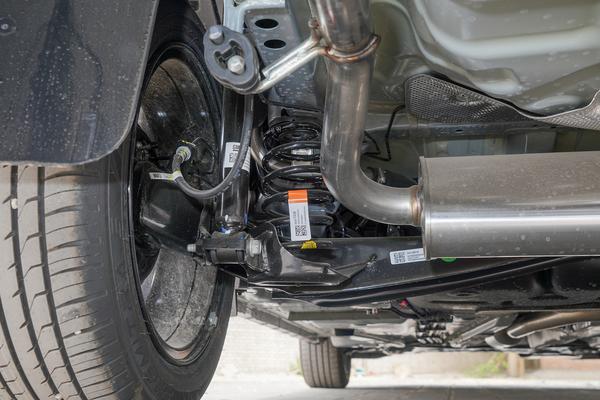 雪佛兰科沃兹4缸最低配,雪佛兰科沃兹三缸中配新车报价