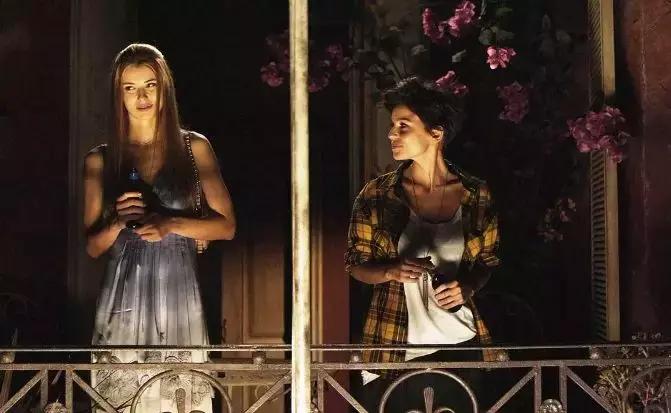 连海报都要打码的R级片，老司机看了都涨姿势