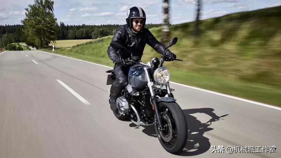 新手摩托车骑行的十大忌讳,摩托车骑快了有多危险