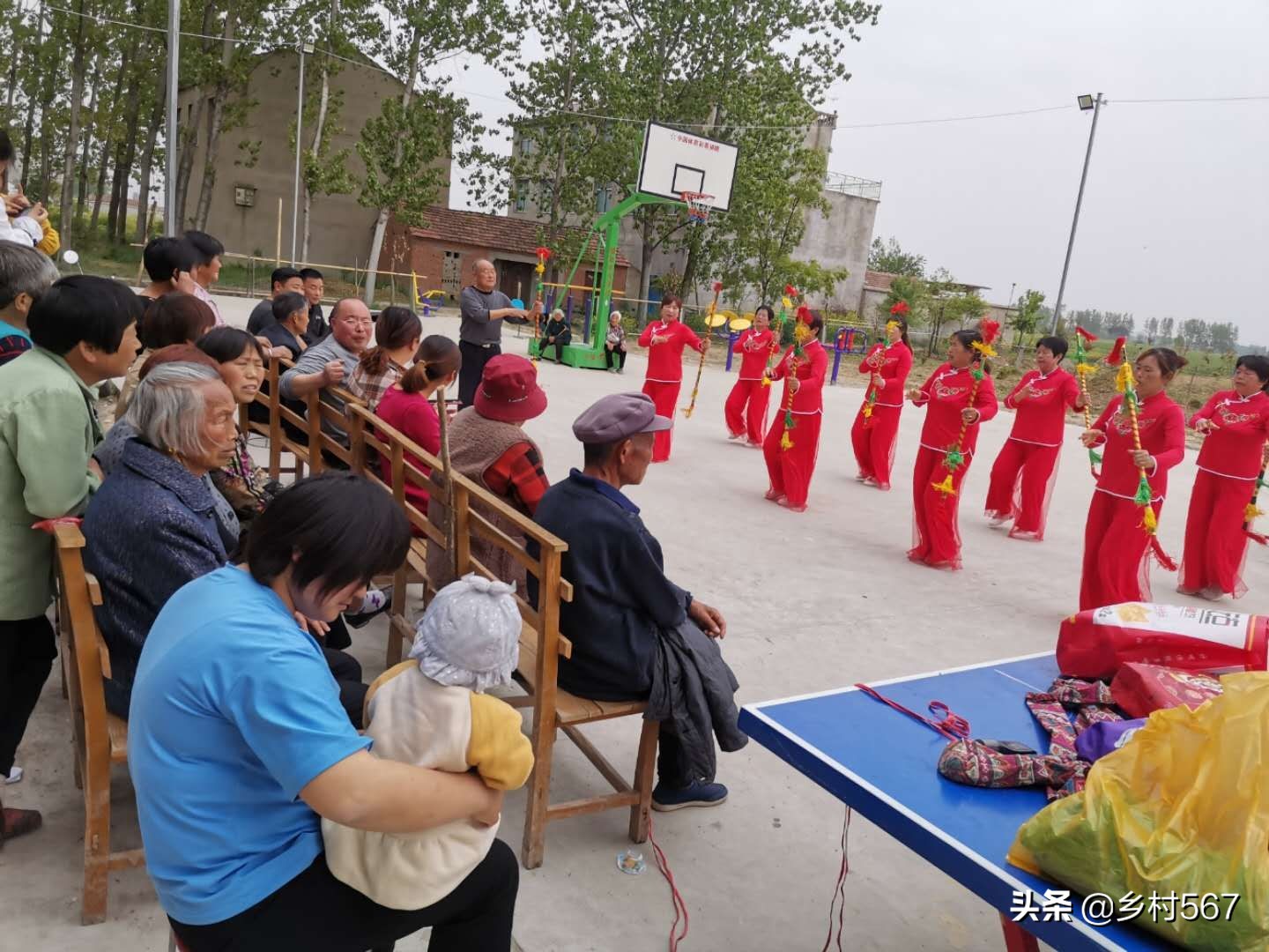 昔日垃圾场今日成美景,昔日脏乱差改造成公园