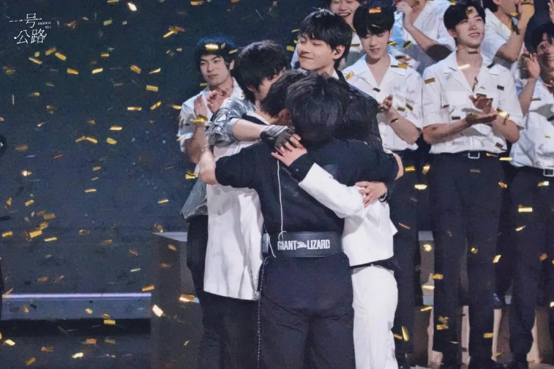 永远臣服于少年的意气风发,永远屈服于少年意气