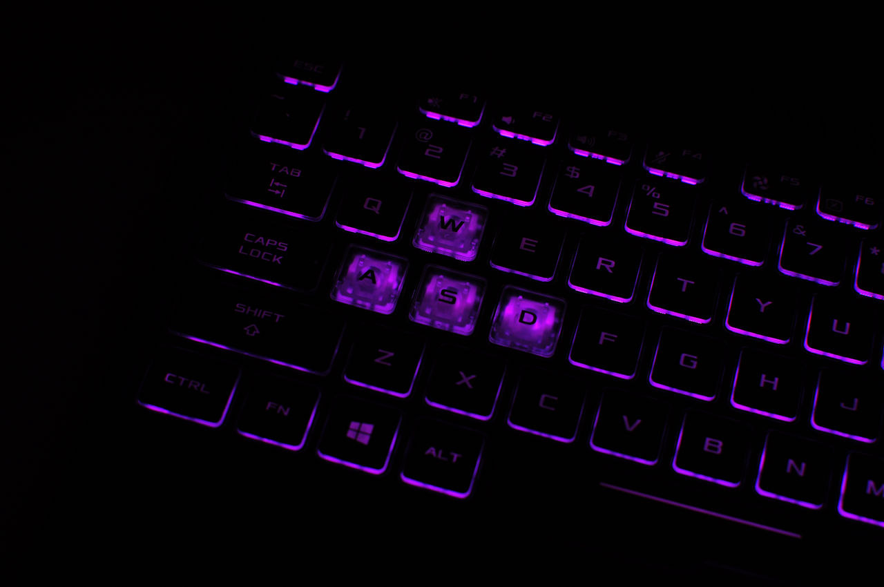 开箱一款最牛逼的游戏笔记本电脑,特别值得入手的游戏笔记本