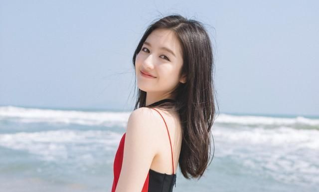 涂口红有好处嘛,涂口红可以美很多吗