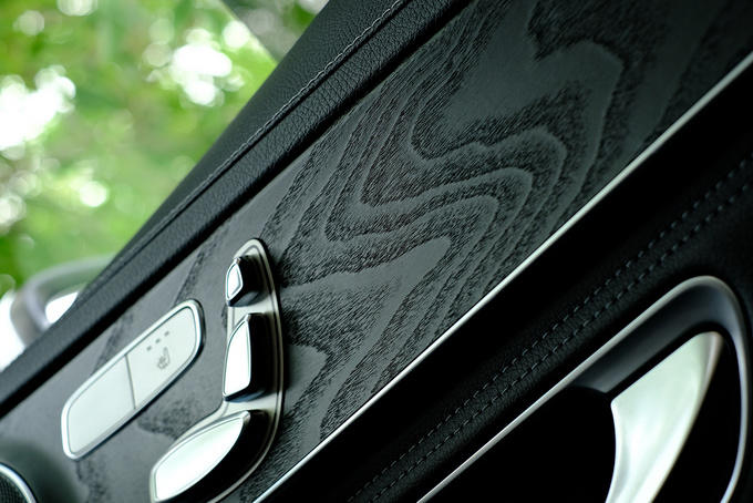 奔驰c级180落地多少钱,豪华奔驰180