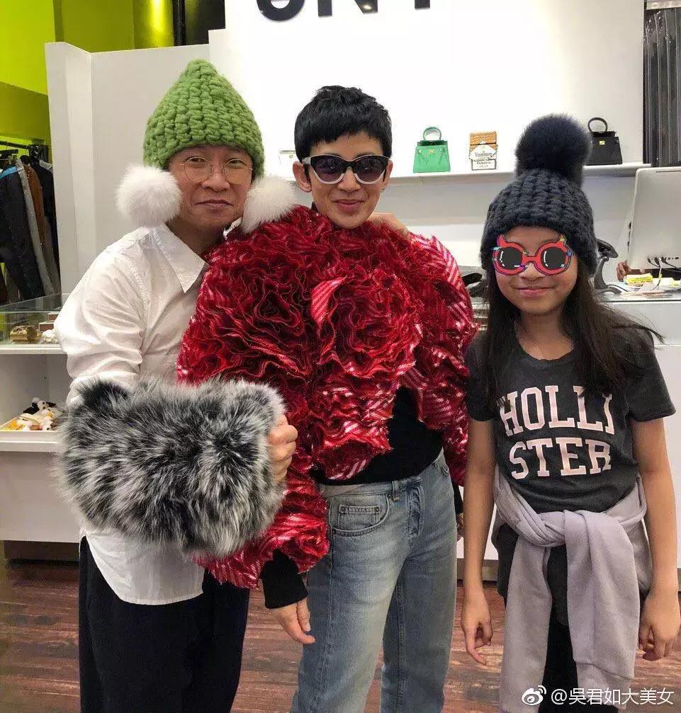 抛弃糟糠之妻的香港男星,因为丑被男人抛弃电影