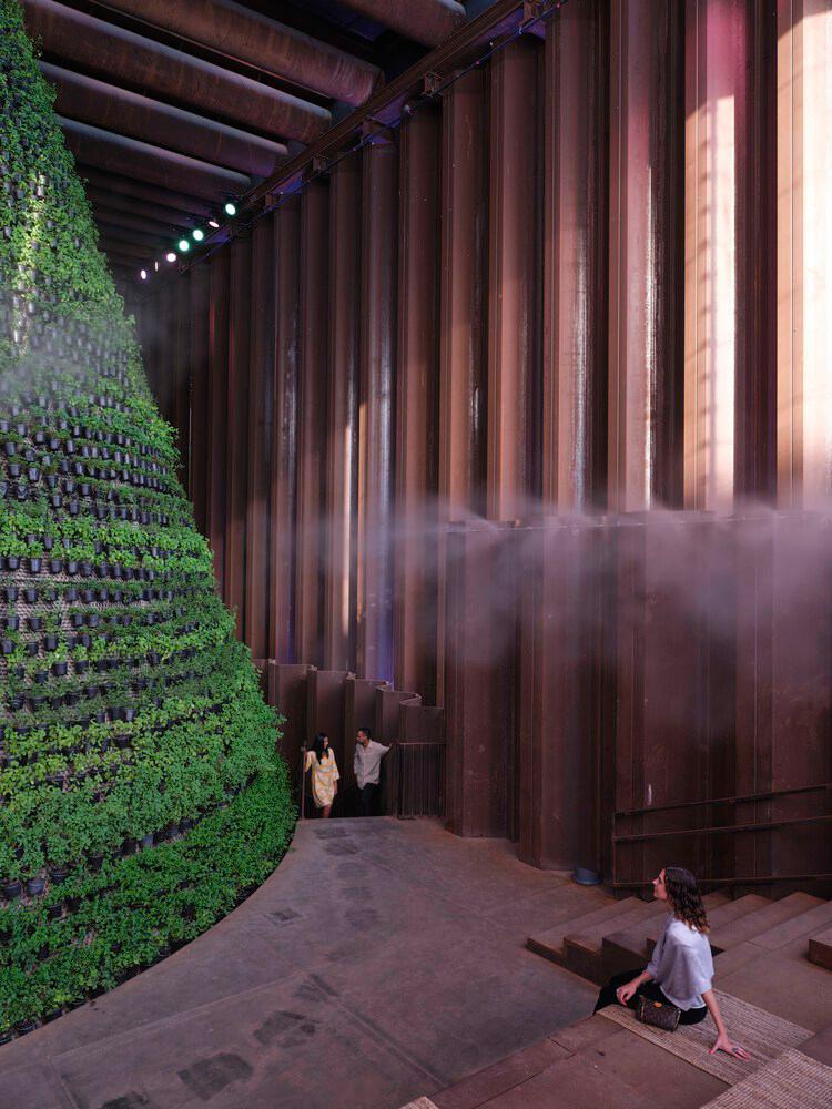 迪拜世博会中国馆正式试运营,迪拜世博会各国展馆建筑抢先看