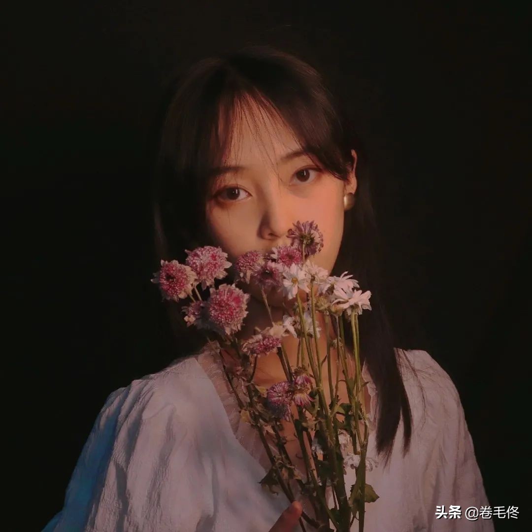 女生必须要学会的几个拍照小技巧,女神拍照技巧与角度和p图