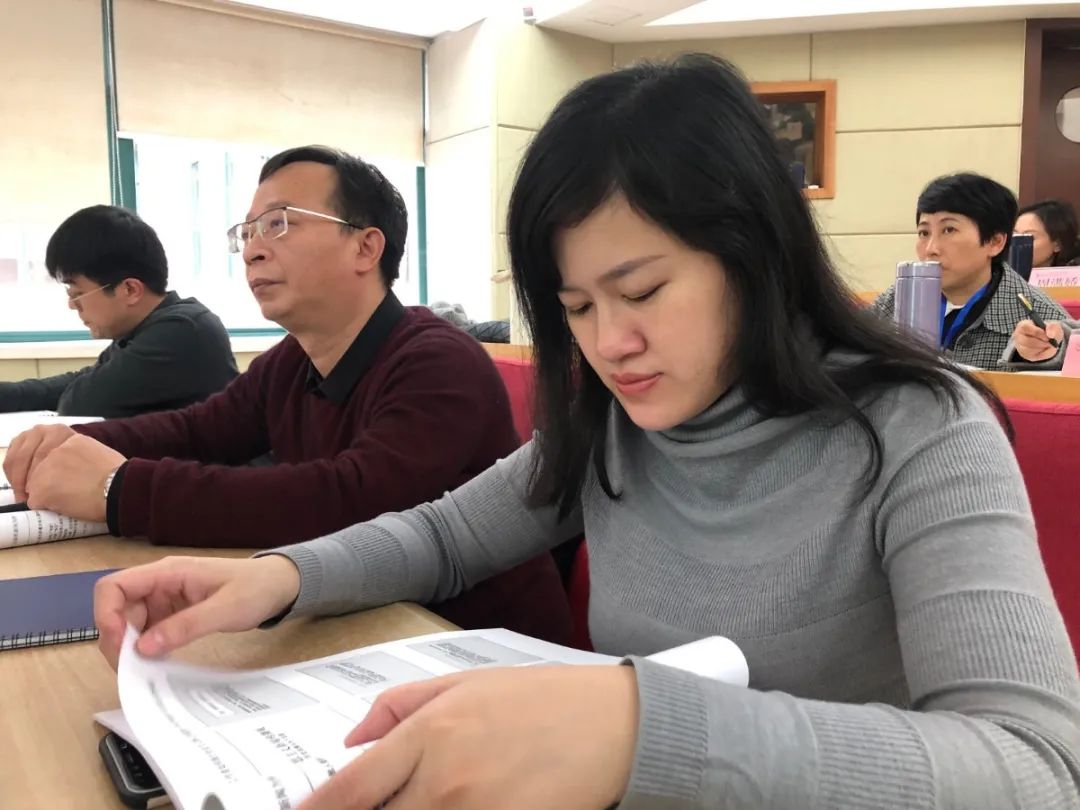 今天,我们把头条留给自己!