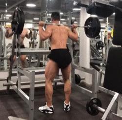 183cm福州翘臀哥走红网络，5个动作，让你男人味十足