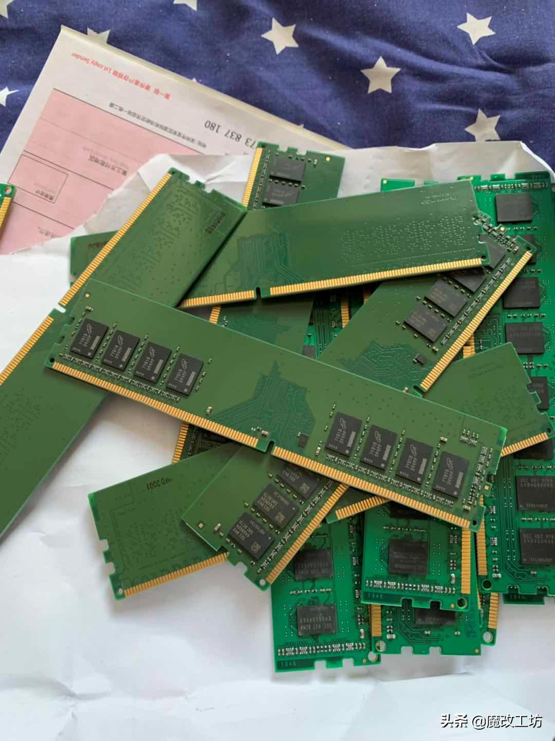 三星ddr43200内存条超频,ddr4内存超频3200需要调电压吗