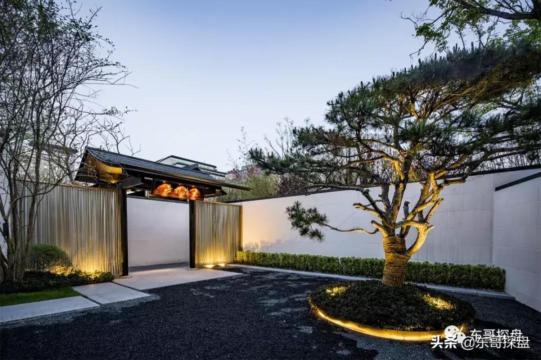 这才是郑州新贵追捧的湖畔臻品。100㎡出头的临湖独院来了