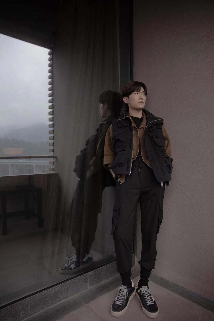 易烊千玺iadoreyou歌词,易烊千玺乐评