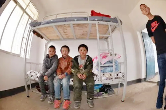 还记得惊动省长的“冰花男孩”吗？如今他怎样了？