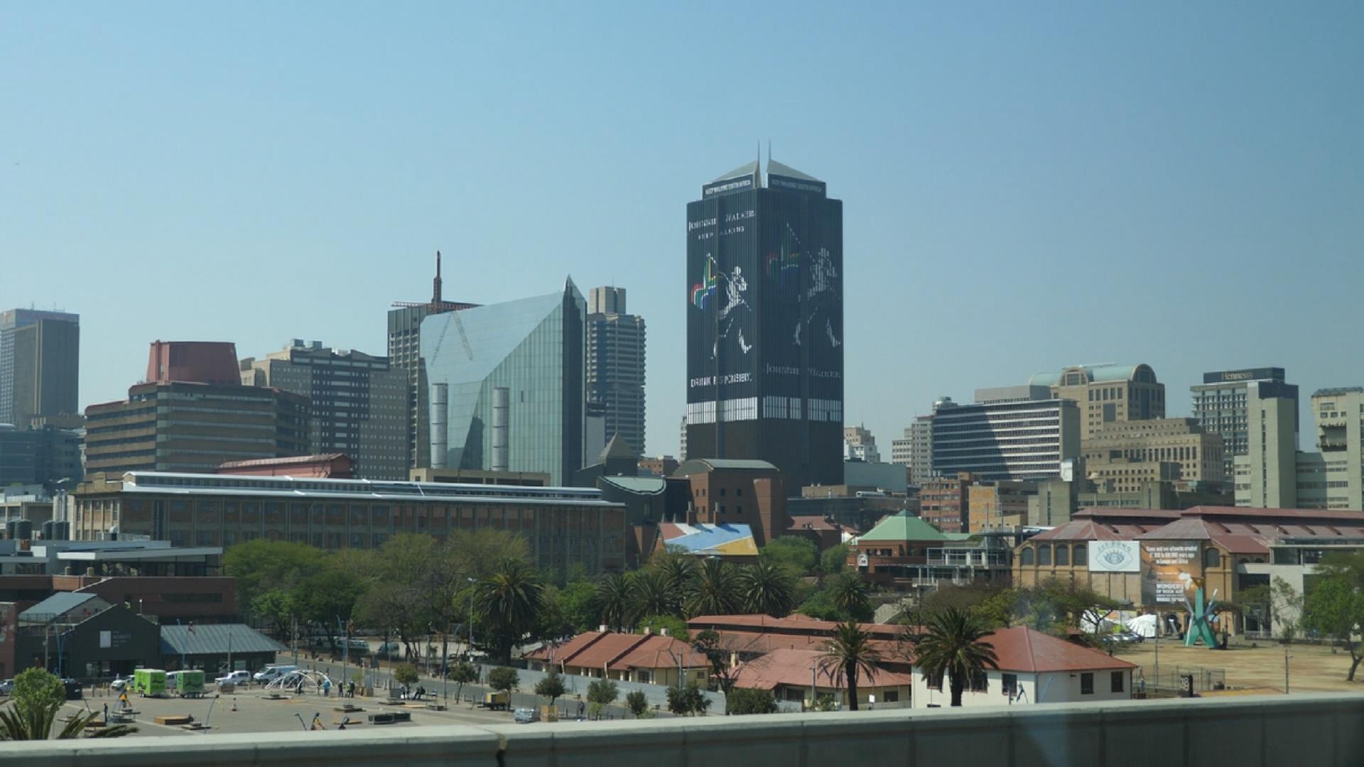 在非洲做生意一要命二求财，当它出问题，中国商人差点血本无归