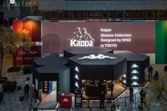 巩俐穿红色阿迪达斯照片,巩俐nikeadidas封面