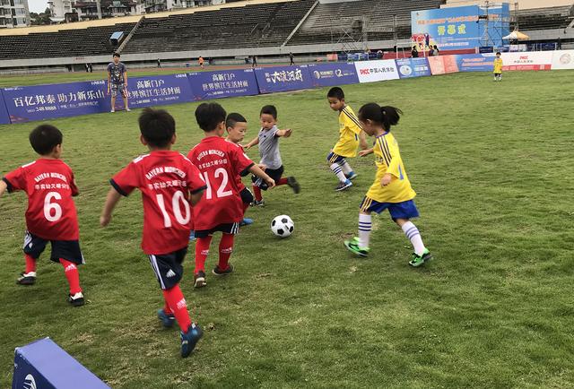 友谊足球赛巴萨,友谊足球赛