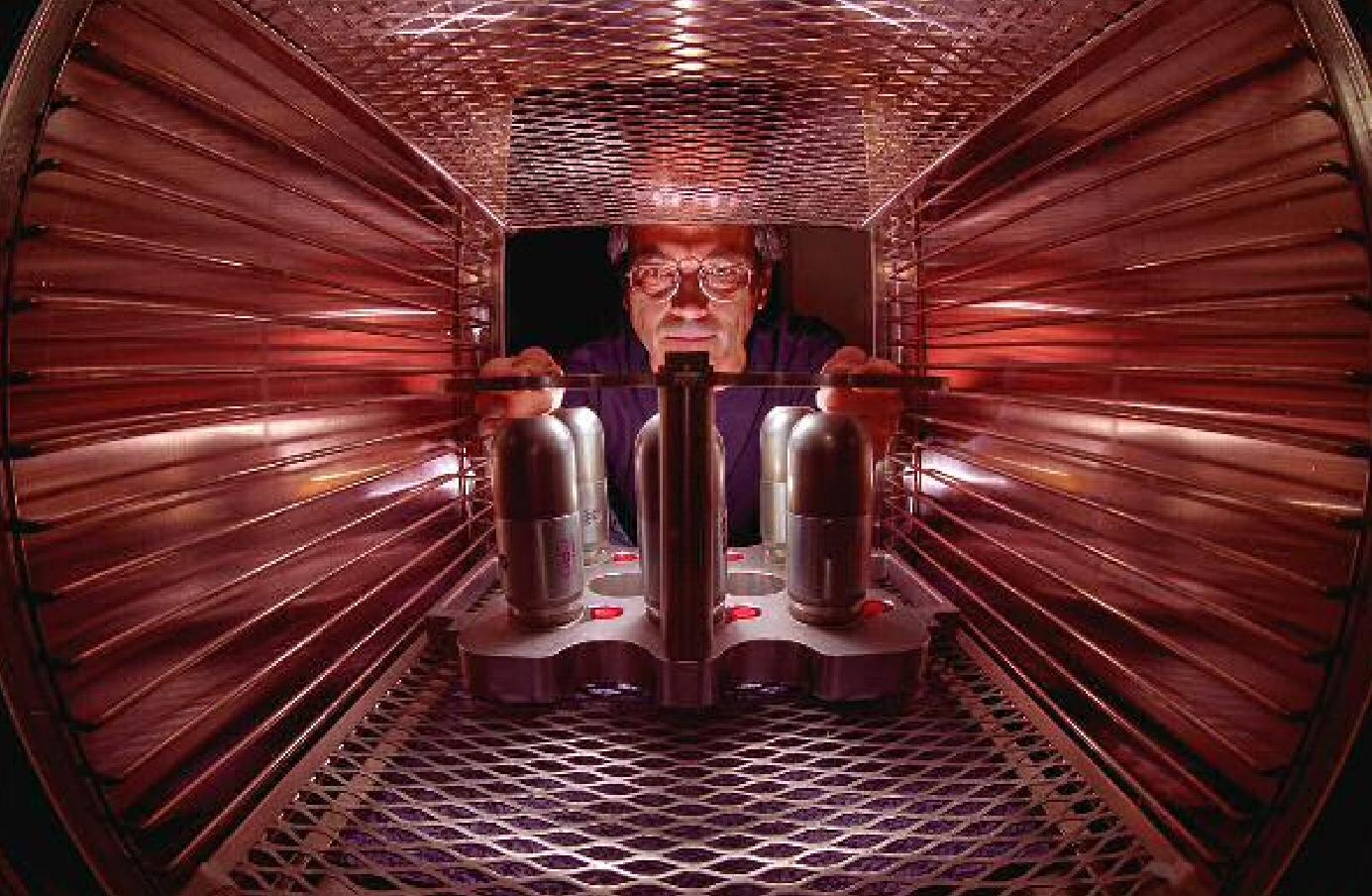 堂堂五常之一，如今英国只能亦步亦趋，更新*弹核**头也要看美脸色