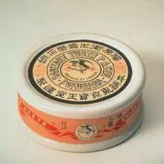 终于知道女人为什么买化妆品,终于知道为什么女生都喜欢美颜了