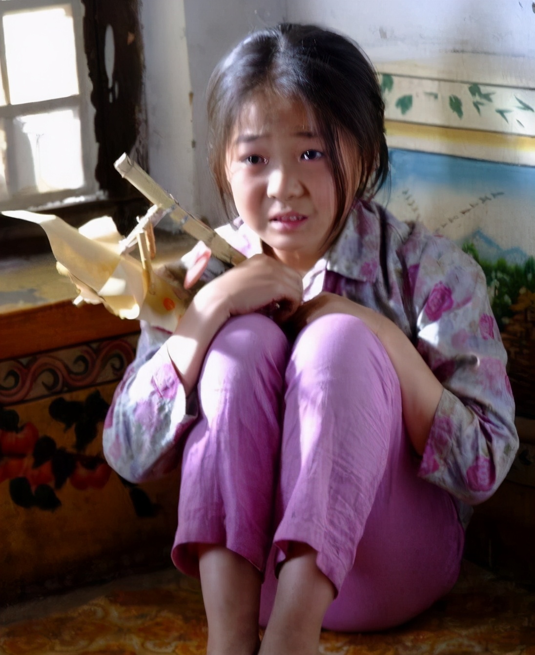 6岁出道10岁时一夜成名,6岁出道红极一时